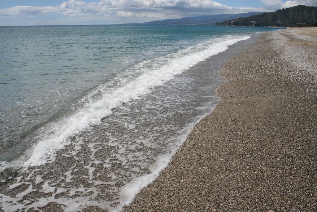 Baia Dei Canonici Aparthotel Villaggio Le Rocelle Εξωτερικό φωτογραφία